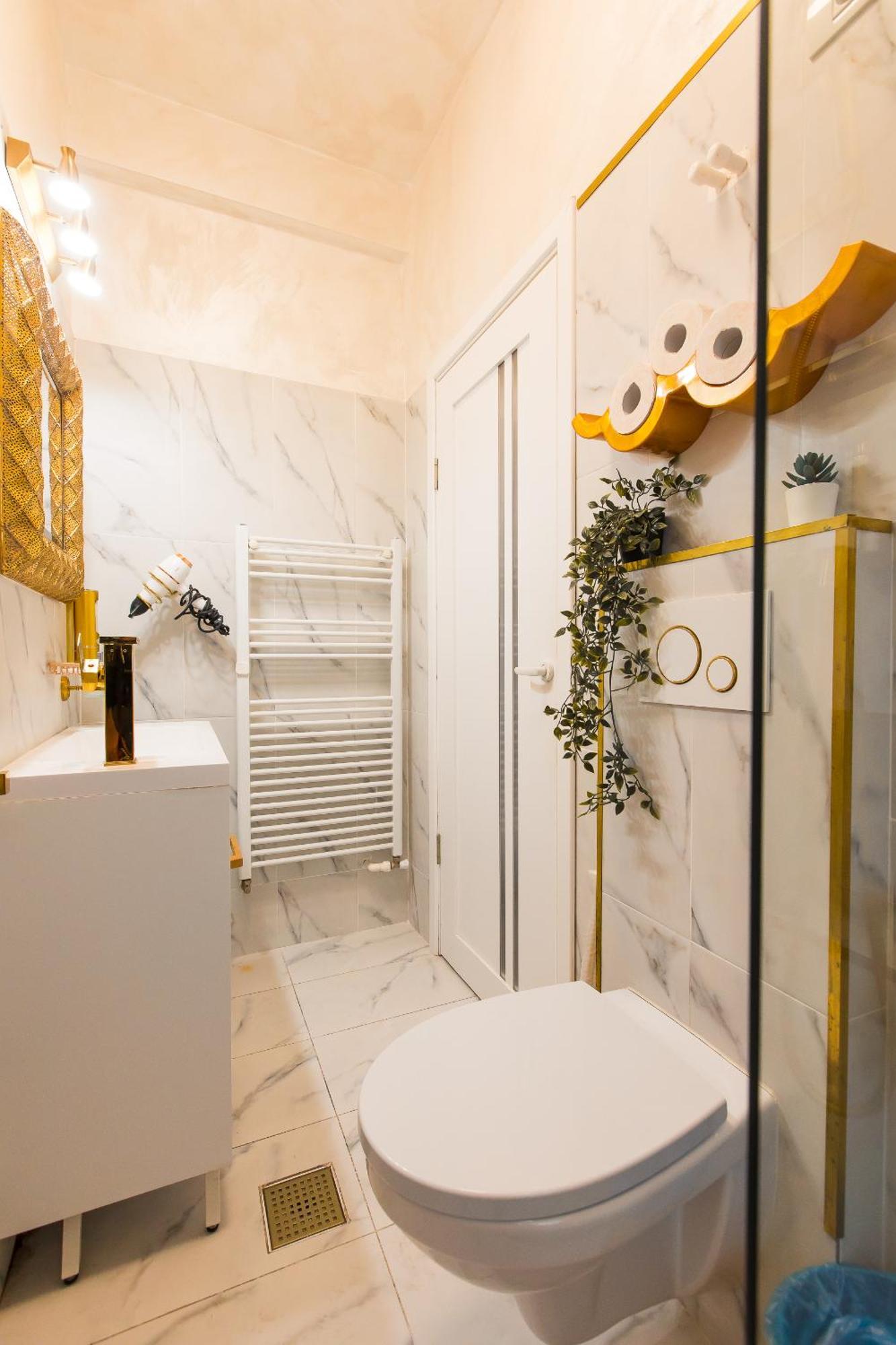 Royalty Apt With City Views On Calea Victoriei Boekarest Buitenkant foto