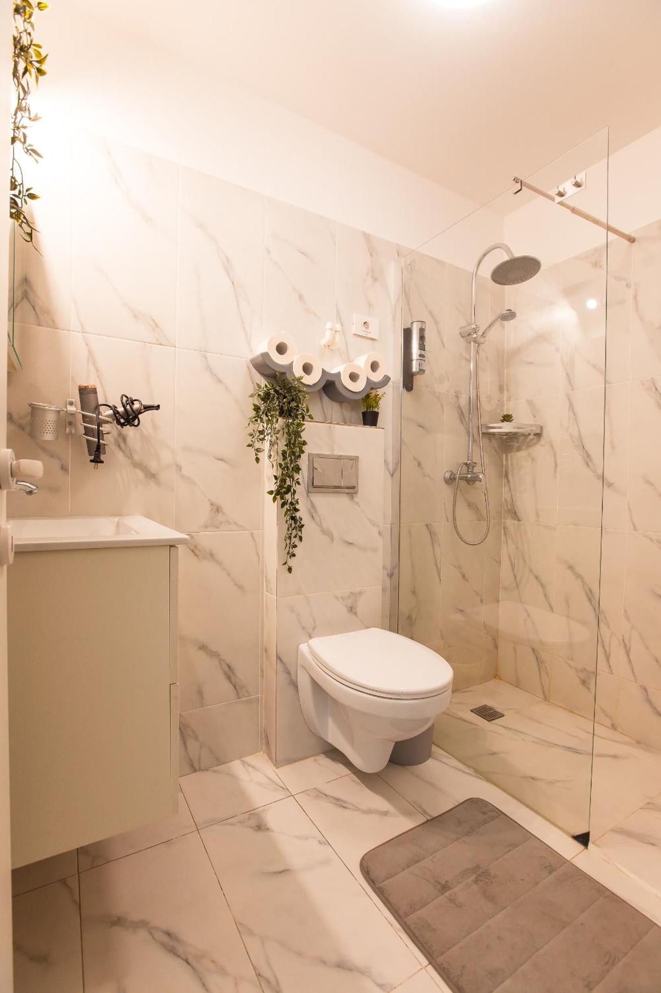 Royalty Apt With City Views On Calea Victoriei Boekarest Buitenkant foto